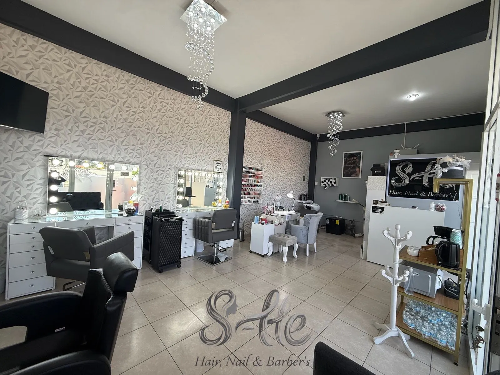 S-he Beauty Studio Interior